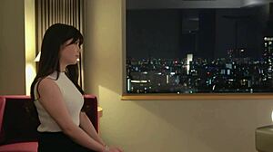 瘦弱亚洲业余女郎硬核POV口交完整视频