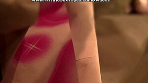 Rå udendørs sexshow af liderlig kæreste