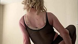 Long Thick Dildo Slides Inside This Tranny While She Writhes Around On The Counter