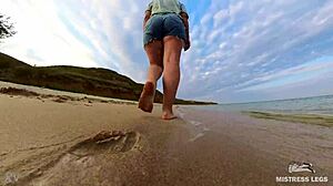 Wow, sandy feet fetish on the beach!