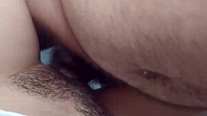 Hombre, follar coño peludo es simplemente... ugh, tan bueno!