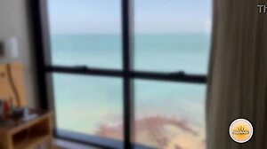 sai da praia com a loira e fomos descansar no seu hotel, n�o aguentei ver ela com a bunda para cima e fodemos gostoso 😍