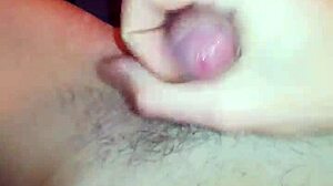 Bonne giclée featuring a relaxing massage session