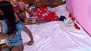 Bhabhi caliente y dos Devars en trío salvaje bengalí