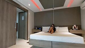 Pizza Guy Delivers And I Give To Motoboy Big Bambu While Husband Travels