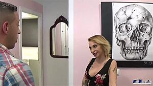 Lina Jones Passionately Blows Victor Bloom