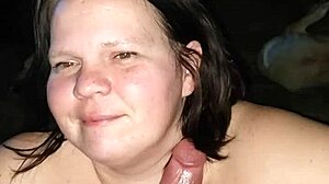 Redhead cougar gives an amazing blowjob, sucking deep and teasing with her tongue 😏