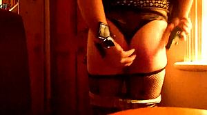 check out this british booty bitch twerking her thicc ass