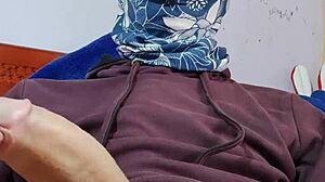 i'm hot and want to fuck three big asses