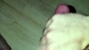 watch this homemade masturbation session ending in cum, isn't it hot?