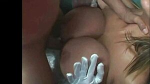 boutlikken elkaar geil aflikken tijdens sex with big tits and cumshot action