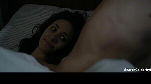 Hé Emmy Rossum, montre-nous ces nichons sexy de Shameless 2010-2016 !
