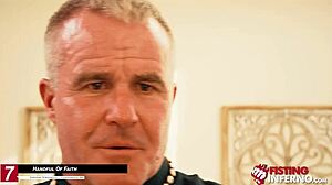 Μόλις είδα τη Devin Franco σε άγριες σκηνές fisting. Άνθρωπε, αυτά τα top 8 κλιπ είναι έντονα!