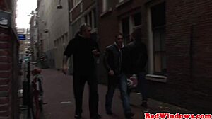 Borstige prostituee hard geneukt na orale