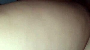 Hot Wife Gets Her Pussy Pleasured in Amateur Sex!