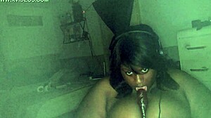 gamergirl enjoys private moments on camera