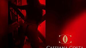 that fun of the two blondes at the party