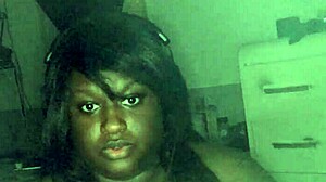 gamergirl enjoys private moments on camera