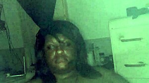 gamergirl enjoys private moments on camera