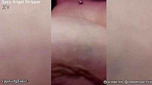 Happy Halloween! Try on these costumes with Emanuely Raquel?