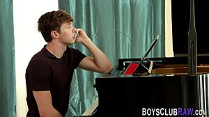 Gay amatér dráždi kokot