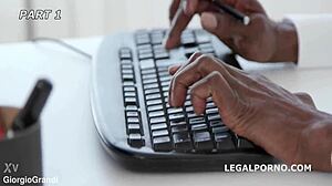 Ehi Dee Williams, Pronta per la Terapia Anale Profonda con Questo Dottore Psicopatico in Ospedale?