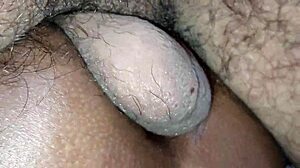 Suha punčka v divji orgiji štirih