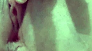 Acordei e toquei siririca cheia de tesão meu enteado viu e ajudou a dedilhar meu clitóris veja no que deu xv red