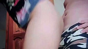 Vojni pastanak i obloga maćeha u tajnom japanskom kućnom analu