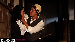 Nemůžu zapomenout na tu žhavou trojku s holkami ve stájích!