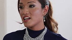 Linda travesti fode amante feminizado em cena tabu de crossdressing