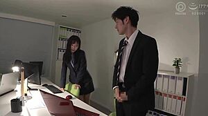 出演：七嶋舞 【働く痴女系お姉さん 】働く痴女系お姉さん vol 21 働く　上司の許可なしに勝手にイッた早漏部下にはお仕置き！イったばかりで敏感なチ〇ポを問答無用で責め続け男潮を撒き散らす！の高画質フル動画はurlをコピペで https is gd gbunpr