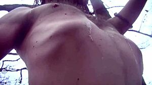 Robin des bois provides generous amounts of cum in gay scene