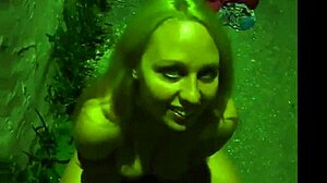 Stunning GF Says, 'I'll Give Blowjob in Street'