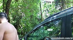 Sexo no mato parte2 transando no cap� do carro