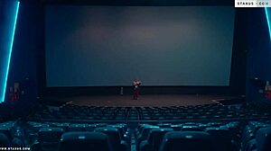 Cena de banho na faculdade com boquetes?
