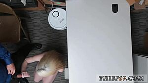 Police catch amateur thief in uniform