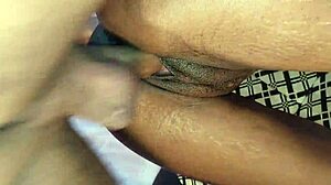 Fousačka trojka s Deshi holkou a dvěma tvrdýma klukama