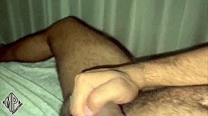 cara bonito loves sucking big cock hard