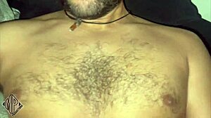 cara bonito loves sucking big cock hard