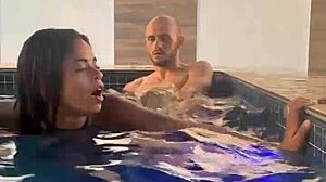 that hot chick came so hard on my big dick 😍