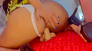 HORNY STEPMOTHER ROSA VERMELHA LICKS PUSSY IN PUBLIC