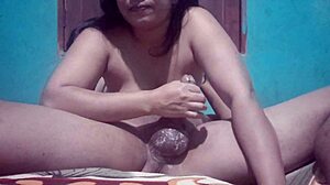 Mi hermano me llena la cara de leche