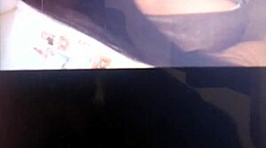 zorrita699 gets a cum tribute while masturbating.