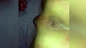 Comendo a putinha de jundiaí saiu sangue do cuzinho dele