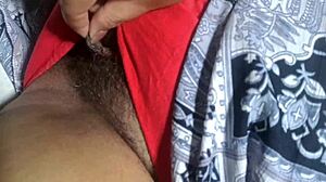 College student explores hot girlfriend in homemade clip