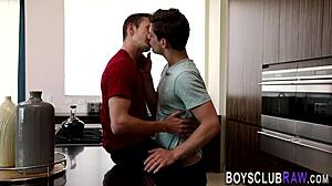 Gay Hottie Says 'Give Me That Facial Now'