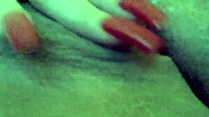 blonde with big clit cumming from masturbation!