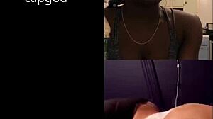 Ketlyd D Shows Big Tits Live!