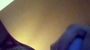 Leftyxlucci Pleasures Herself